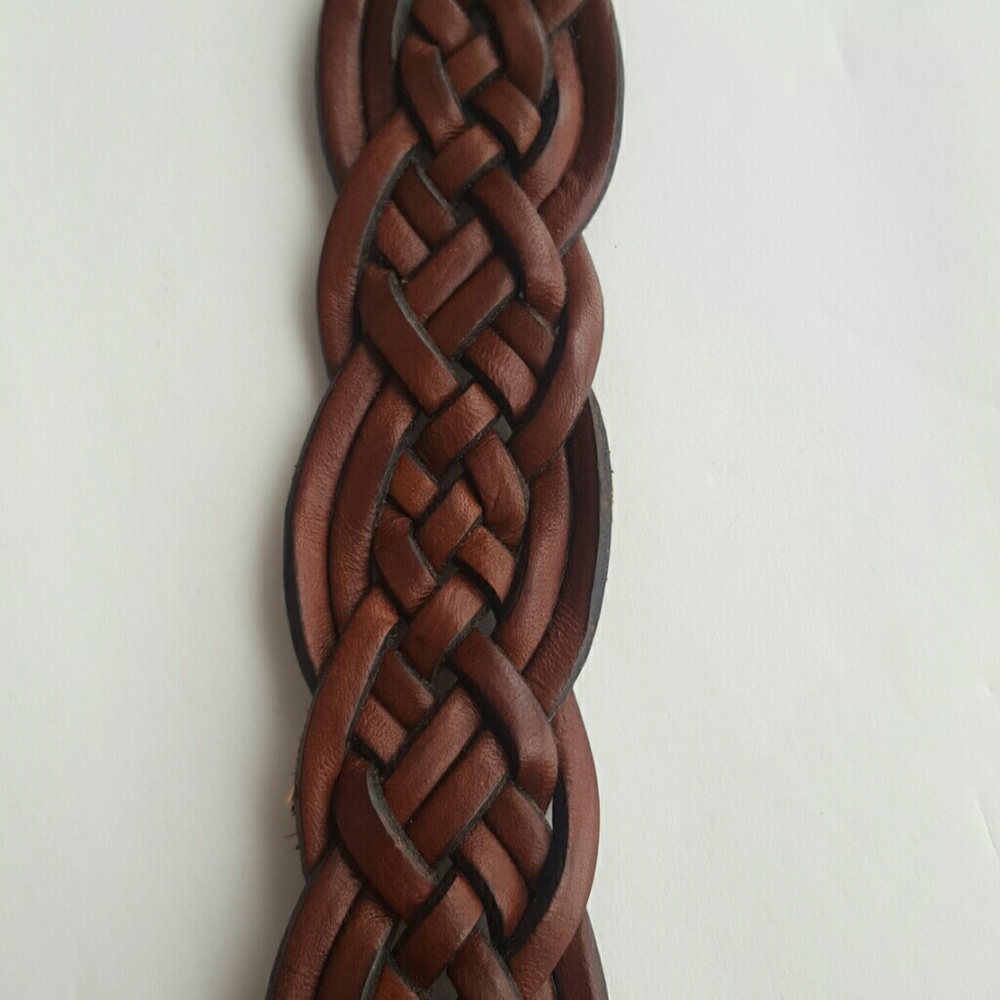 Leather belt  34/85